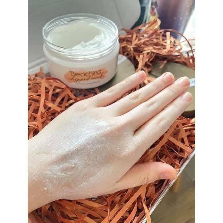K- BEAUTE BLEACHING WHIPPED SCRUB